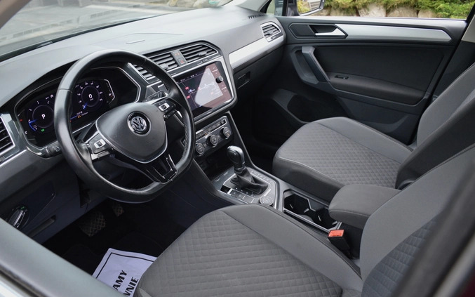Volkswagen Tiguan cena 94700 przebieg: 196554, rok produkcji 2019 z Piechowice małe 781